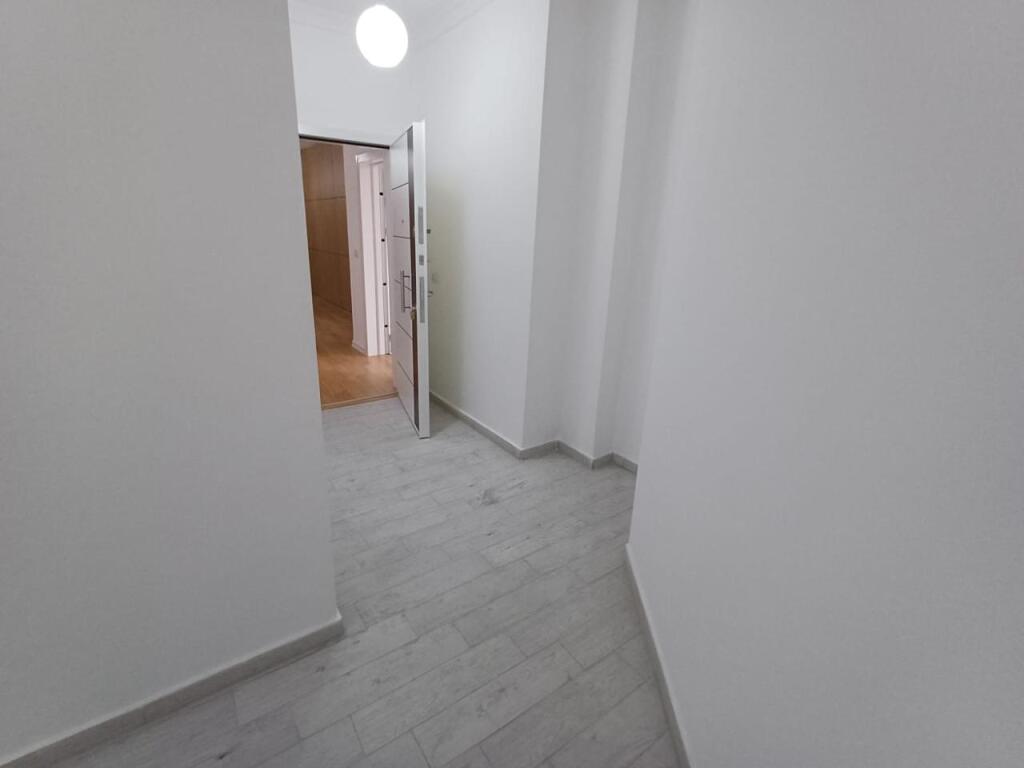 Okazion!!!! Shiten 3 apartamente ne Astir (2 apartamente 1+1 dhe nje apartament 2+1) + post parkimi 30 m2