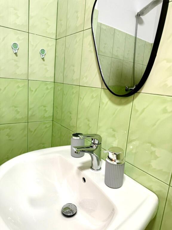Rent, Apartment with Balcony in the Paris Commune