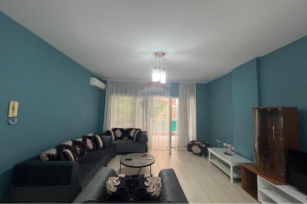 JEPET ME QIRA APARTAMENTI 1+1 RRUGA E ELBASANIT