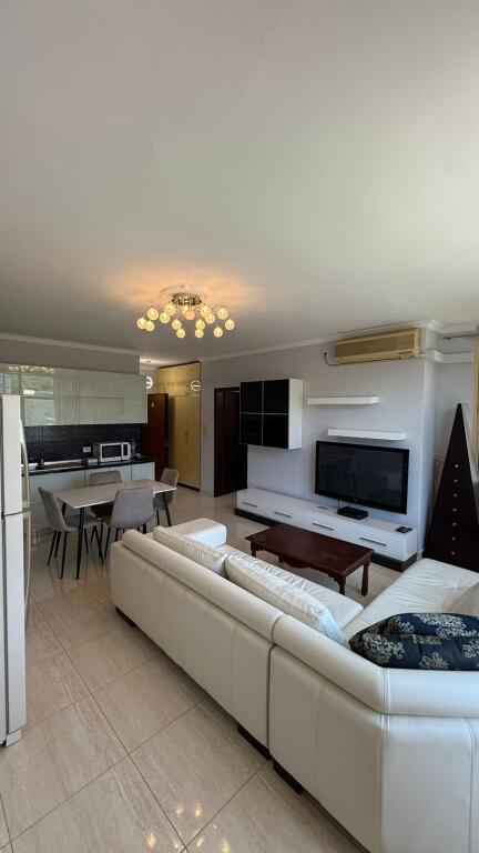 1+1 apartment for sale at Shkëmbi i Kavajës