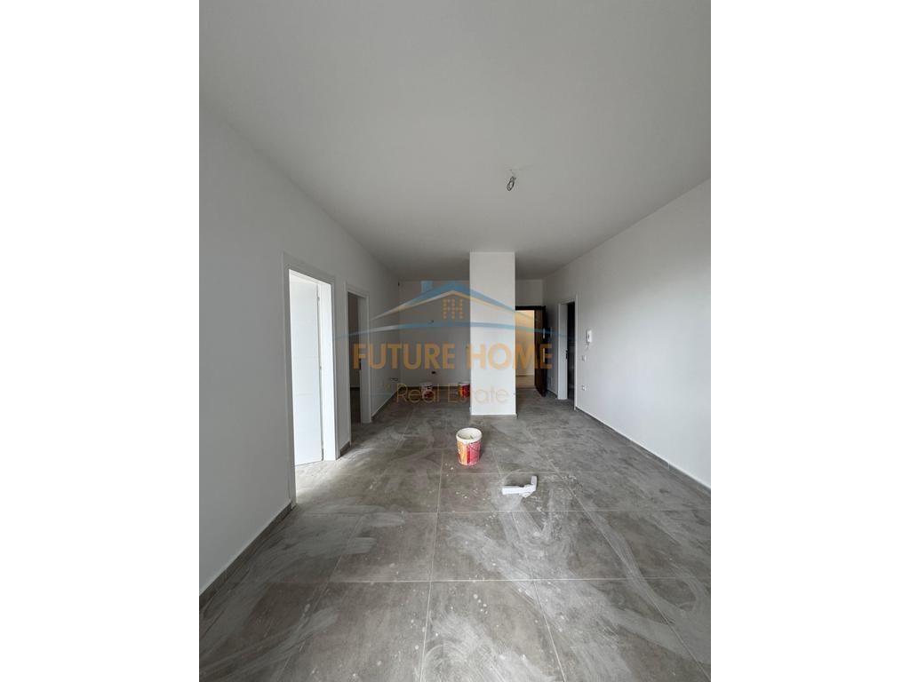 Shitet, Apartament 2+1, Paskuqan, Tiranë.