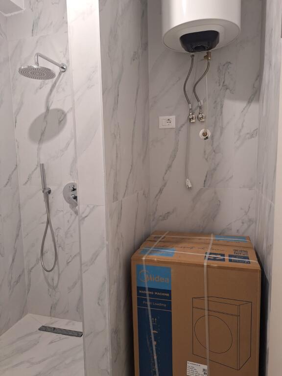 2+1 APARTMENT FOR RENT PARTIALLY FURNISHED (Kaimi Complex, Ali Demi, Tirana) NO COMMISSION