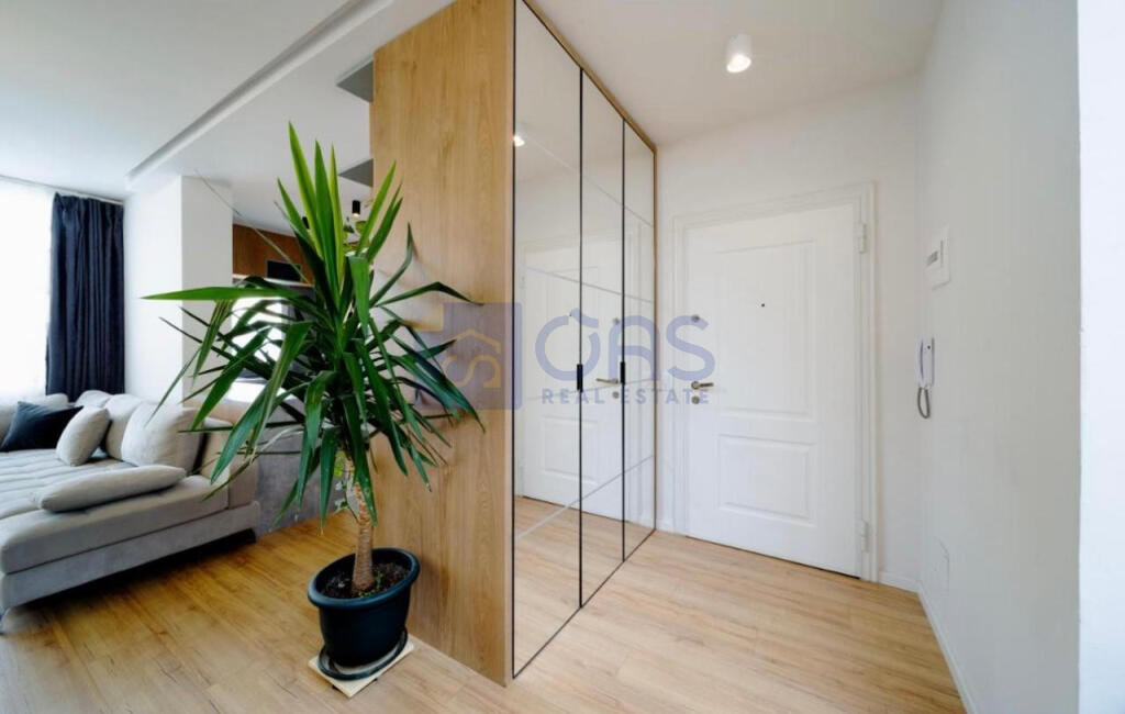 Apartment 2+1 for rent in Komuna Parisit.