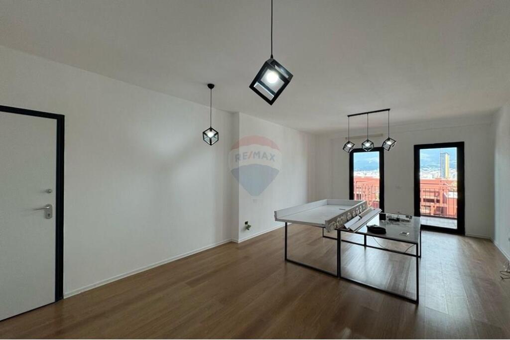 We are selling a super apartment 3+1+2+ 3 balconies in Tirana Garden Building!