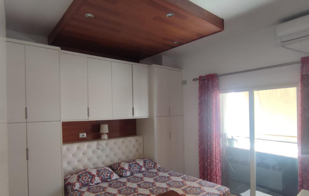 An apartment 2+1 is for rent near the old refrigerator, the train station.