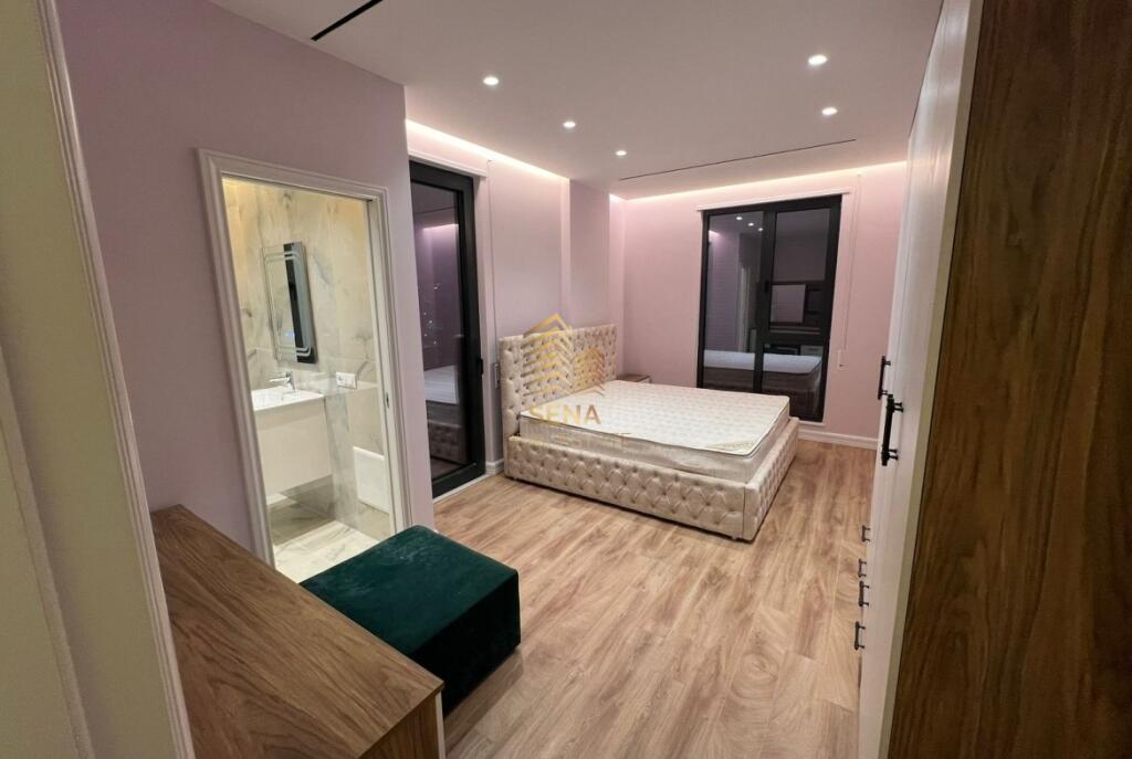 Qira, Apartament 3+1+2WC, Porcelan