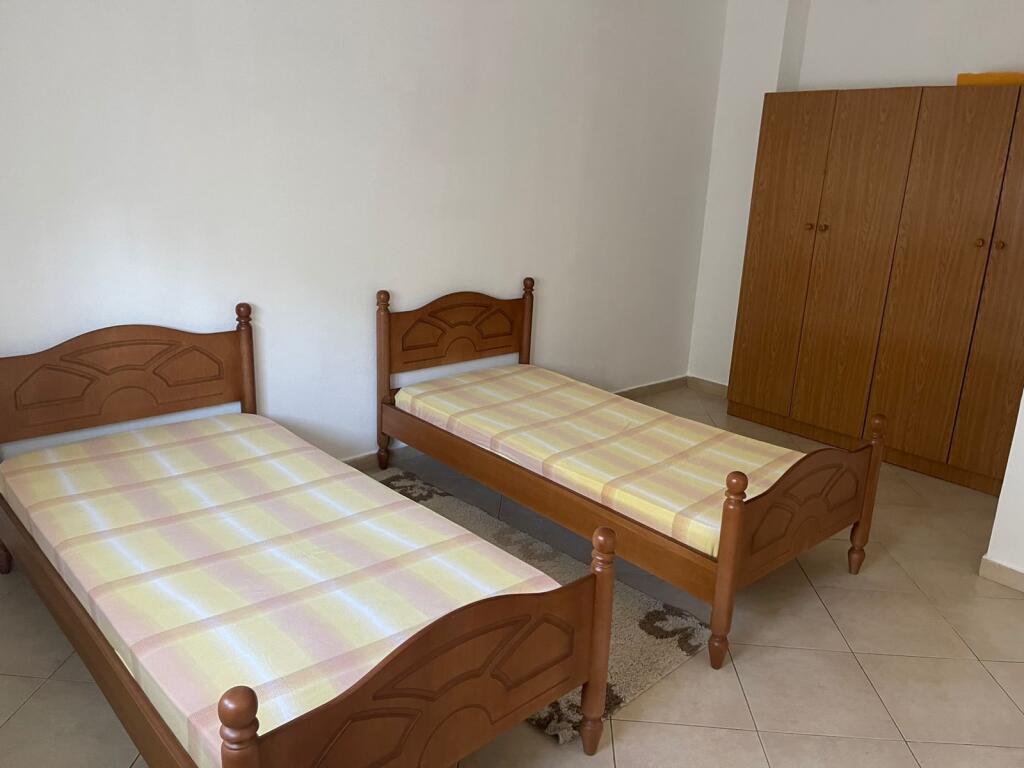 In the area of the Botanical Garden, near the Selite Mosque, a furnished 2+1 apartment is for rent.
