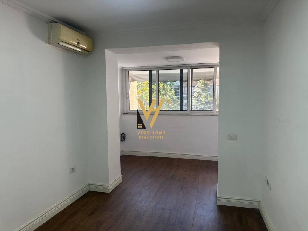 OFFICE 120M2 FOR RENT IN BLOK