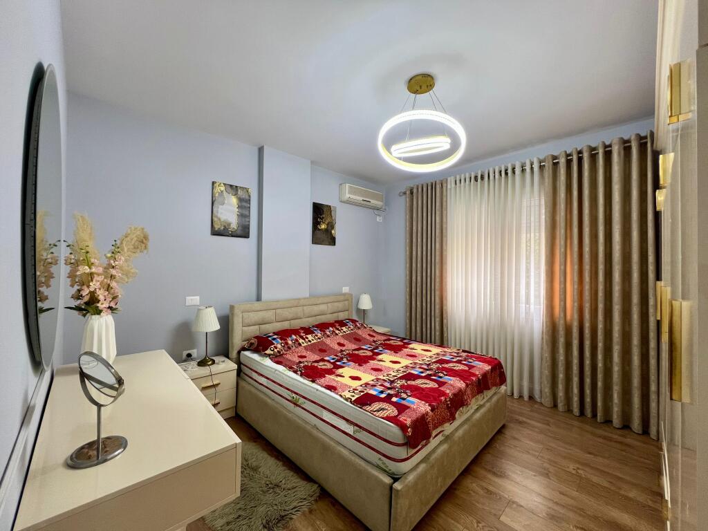 Rent, Apartment 2+1 "21 Dhjetori", Tirana.