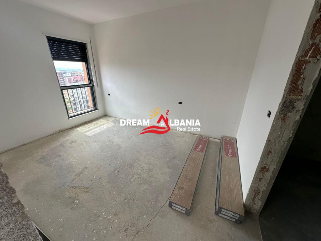 Shitet apartament 3+1+2 ne Rr.Qemal Stafa, prane Shkolles se Kuqe, Tirane (ID 4131456)