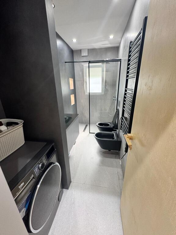‼️Super apartament 2+1+2 me pamje fantastike nga Liqeni i Farkes‼️