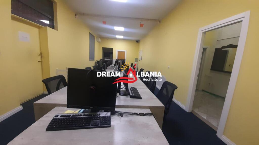 Office space for rent in Bllok near Piceri Era (ID 4261843)