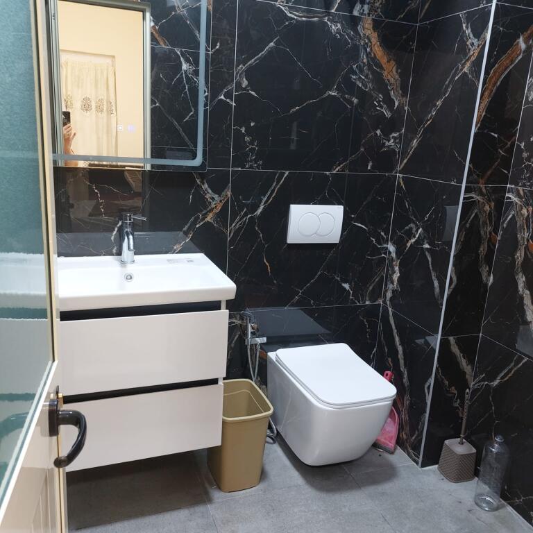 A studio apartment is for rent in a 4-story villa located on the first floor, it is in very good condition.