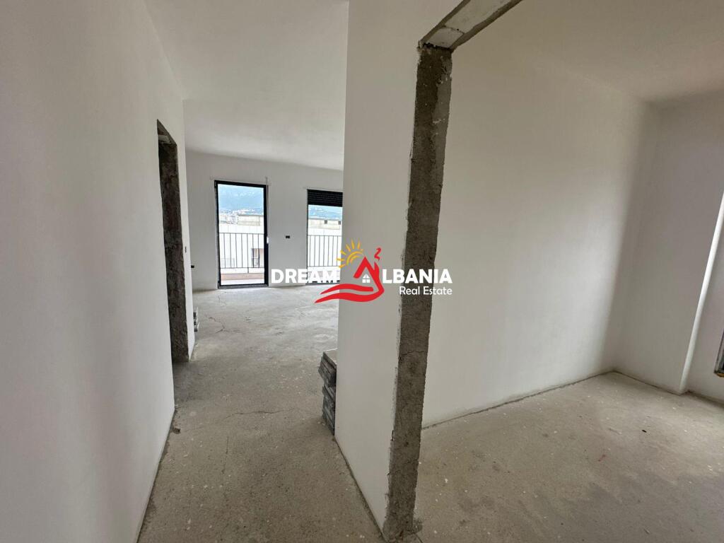 Shitet apartament 3+1+2 ne Rr.Qemal Stafa, prane Shkolles se Kuqe, Tirane (ID 4131456)