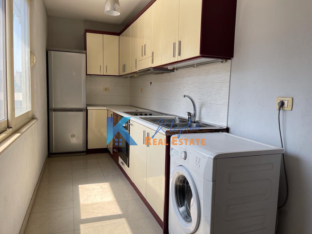2+1 apartment for rent at 21 Dhjetori, near Joena market