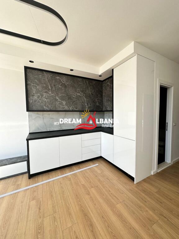 For sale Studio near the Paris Commune, in Tirana (ID 4101061)