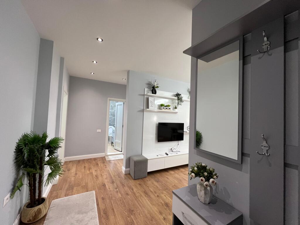 Rent, Apartment 2+1 "21 Dhjetori", Tirana.