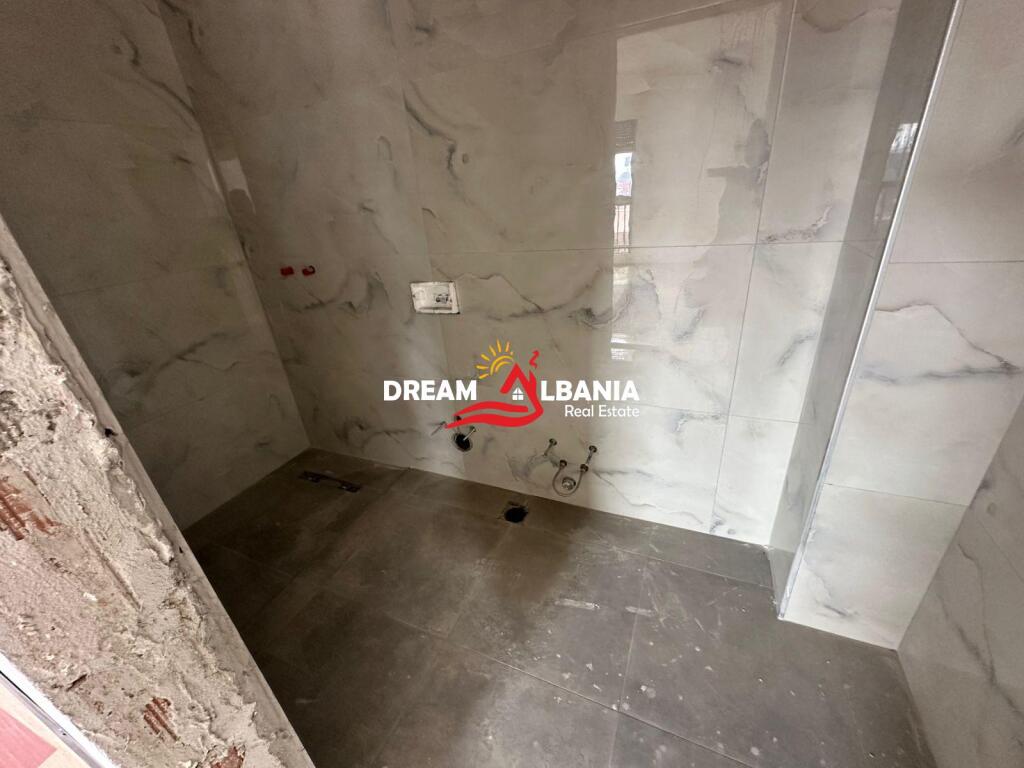 Shitet apartament 3+1+2 ne Rr.Qemal Stafa, prane Shkolles se Kuqe, Tirane (ID 4131456)