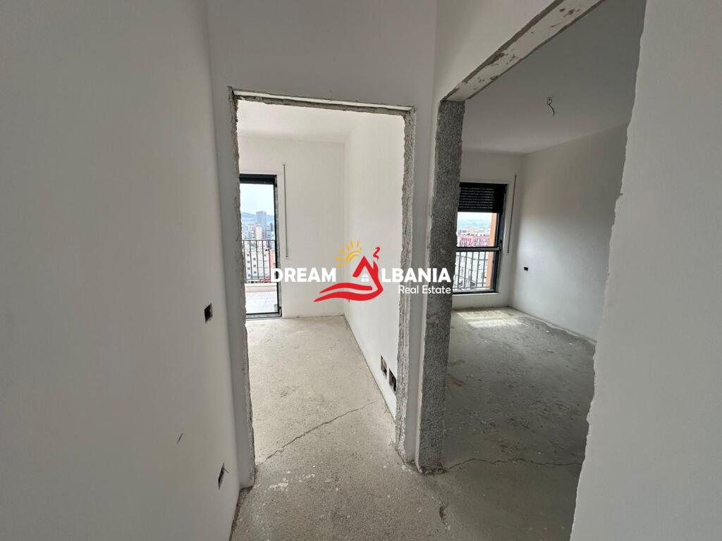 Shitet apartament 3+1+2 ne Rr.Qemal Stafa, prane Shkolles se Kuqe, Tirane (ID 4131456)