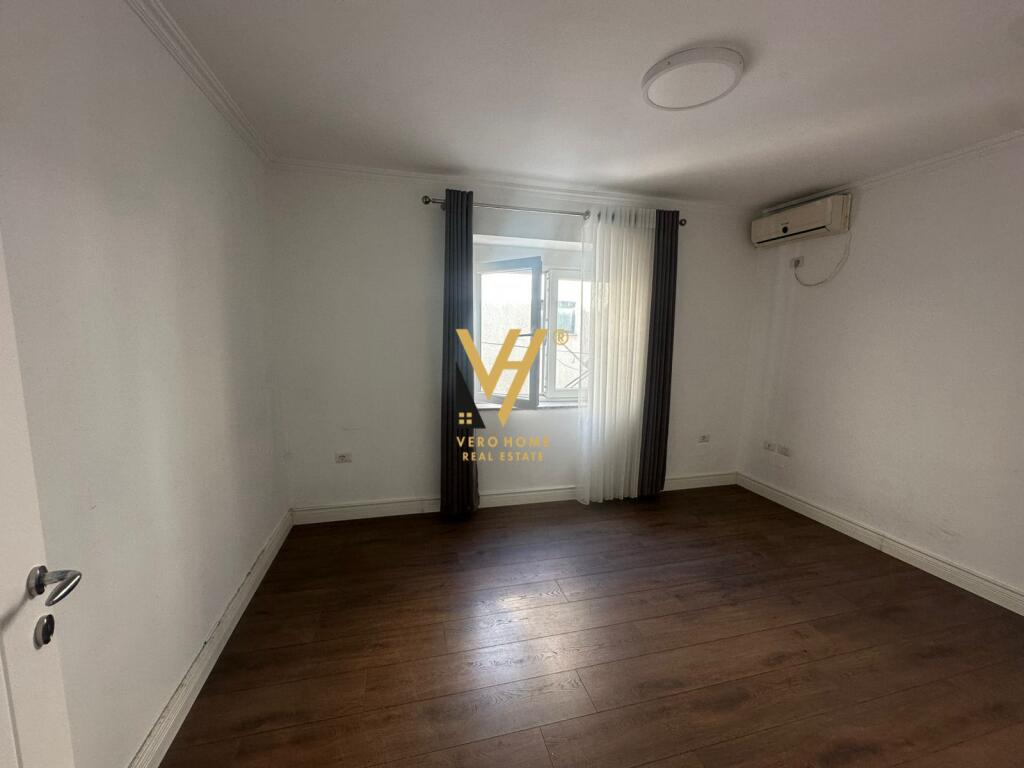 OFFICE 120M2 FOR RENT IN BLOK