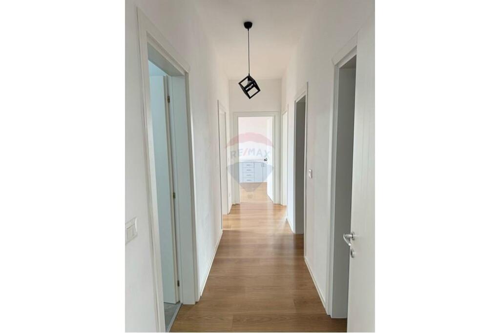 We are selling a super apartment 3+1+2+ 3 balconies in Tirana Garden Building!