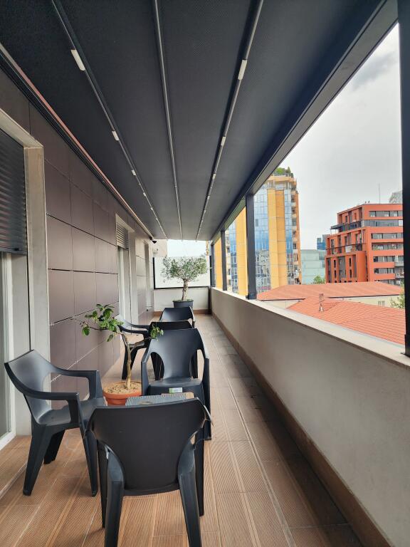 FOR SALE: ⚡️Luxury Apartment 2+1+2wc & Veranda + 1 Garage 📍( Center of Tirana 40 m from TOPTANI CENTER) ⚡️