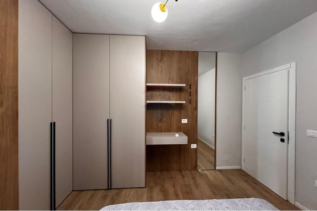 Apartament me qira 1+1+parkimi te 21 Dhjetori!