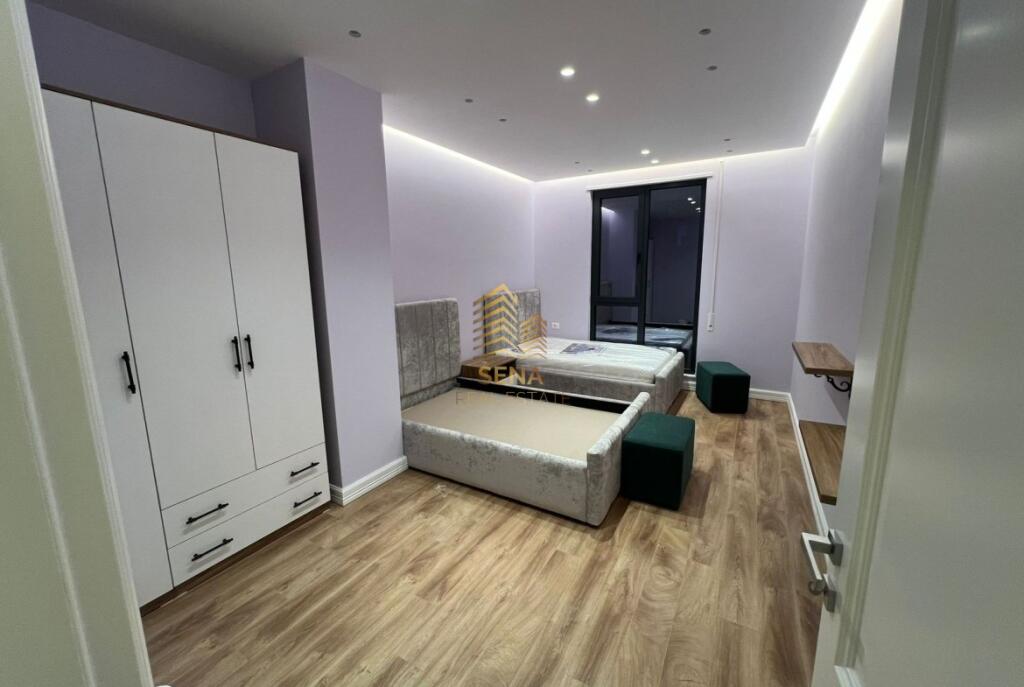 Qira, Apartament 3+1+2WC, Porcelan
