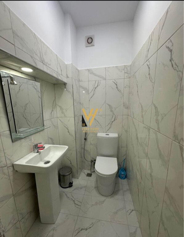 NEGOZIO IN AFFITTO 45M2 VICINO ALLA MOSCHEA DI SAUK