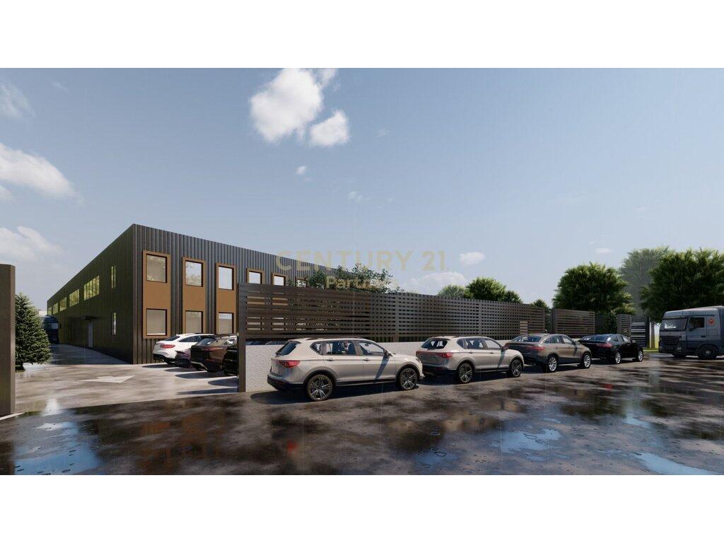 Modern warehouse for sale 1400 m2 in Shijak