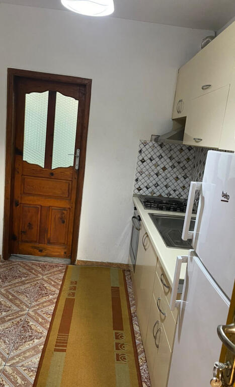 1+1 apartment with parking for rent in Don Bosko, behind Gjelit restaurant
