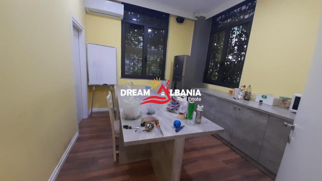 Office space for rent in Bllok near Piceri Era (ID 4261843)