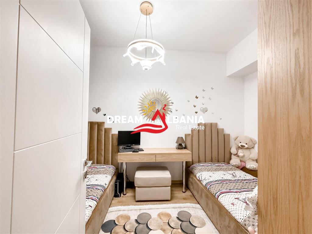 For sale modern apartment 3+1+2+ parking, near the Botanical Garden