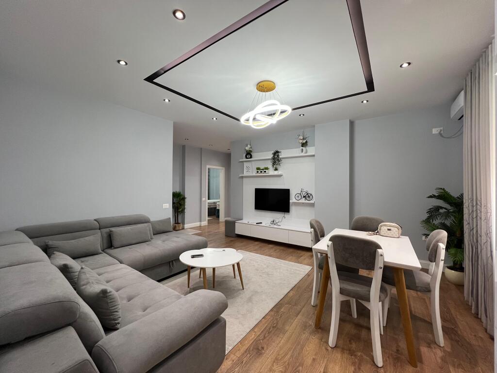 Rent, Apartment 2+1 "21 Dhjetori", Tirana.