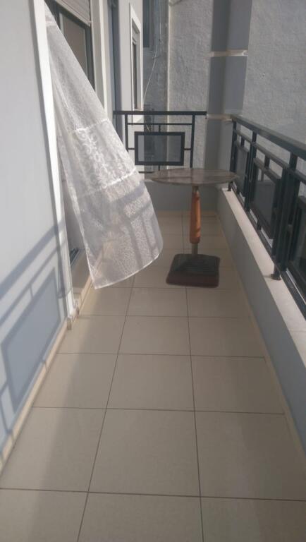 I rent a 1+1 apartment daily in Himare