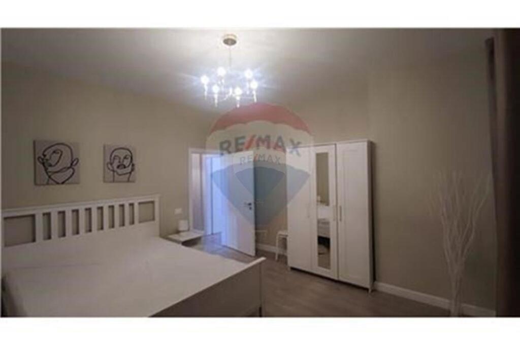 2+1 apartment for rent on Barrikadave street.