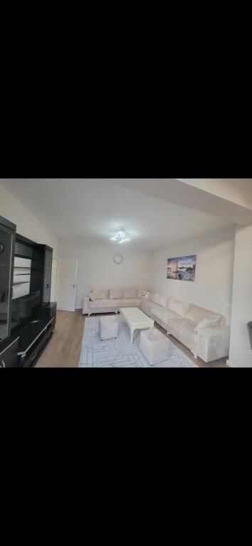 Për Shitje Apartament 2+1+2