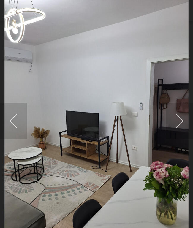An apartment 1+1 is for rent on Barrikadave Street, opposite Sami Frashëri Gymnasium.