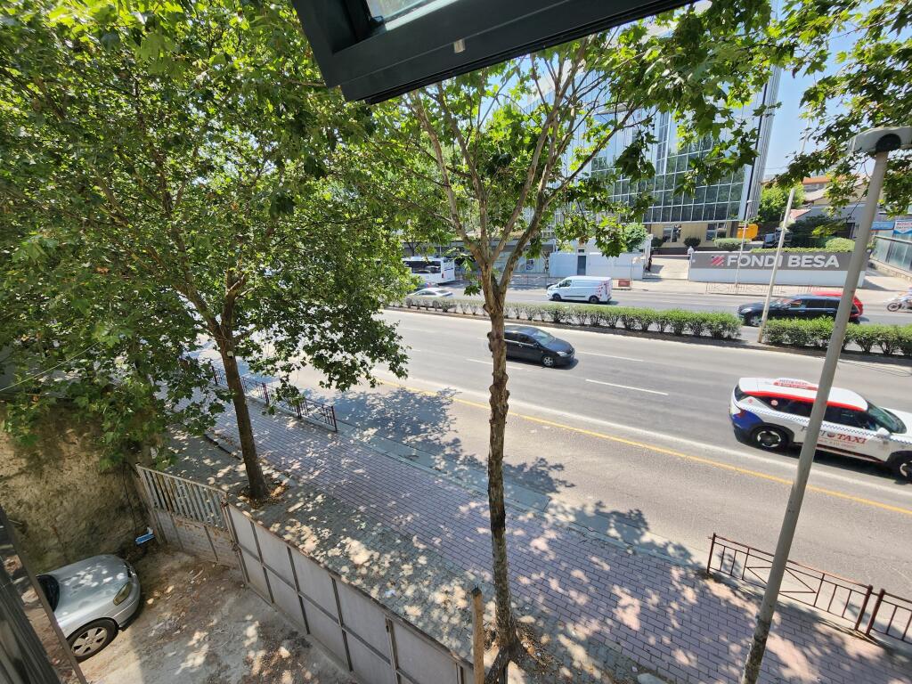 🔵 FOR SALE: Commercial Space 475.27 m² (E88 Complex - Kupola) 📍Main Road – Dritan Hoxha Street, 1st Floor, Glass Façade, CORNER UNIT – Height: 3.8 m 💰PRICE: €1,200,000 (Non-Negotiable)