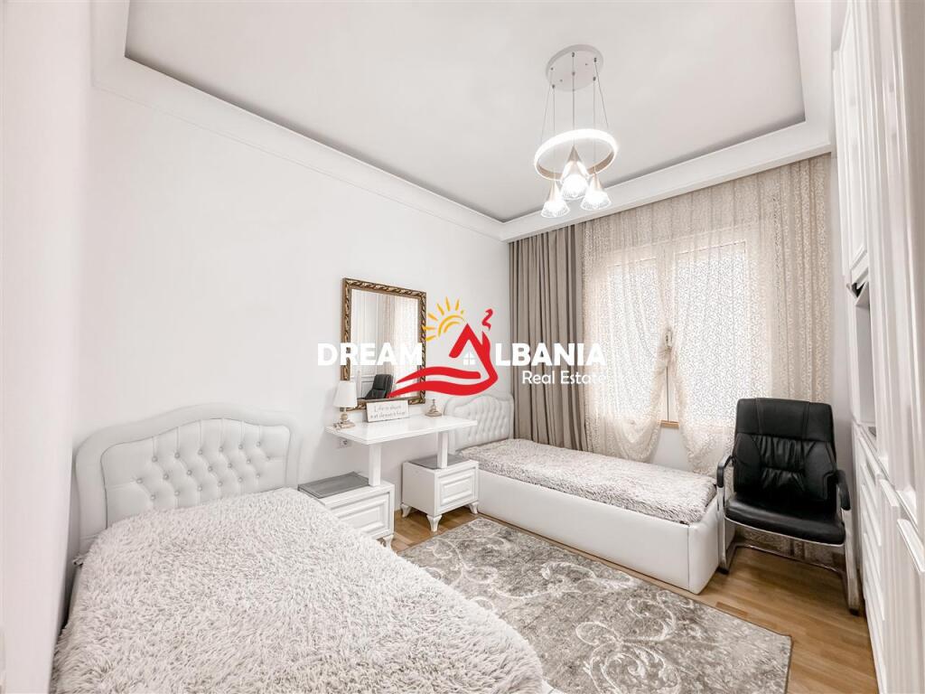 For sale modern apartment 3+1+2+ parking, near the Botanical Garden