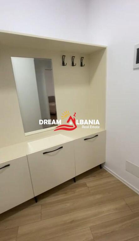 Apartament 1+1+parking për qira tek ish Parku, Kompleksi Magnet.