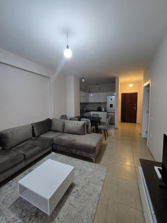 Apartament me qera 2+1+2 te Kompleksi Star Konstruksion