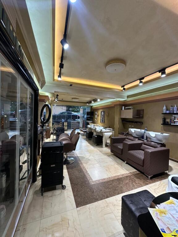 Business Unit for Sale, Porcelain