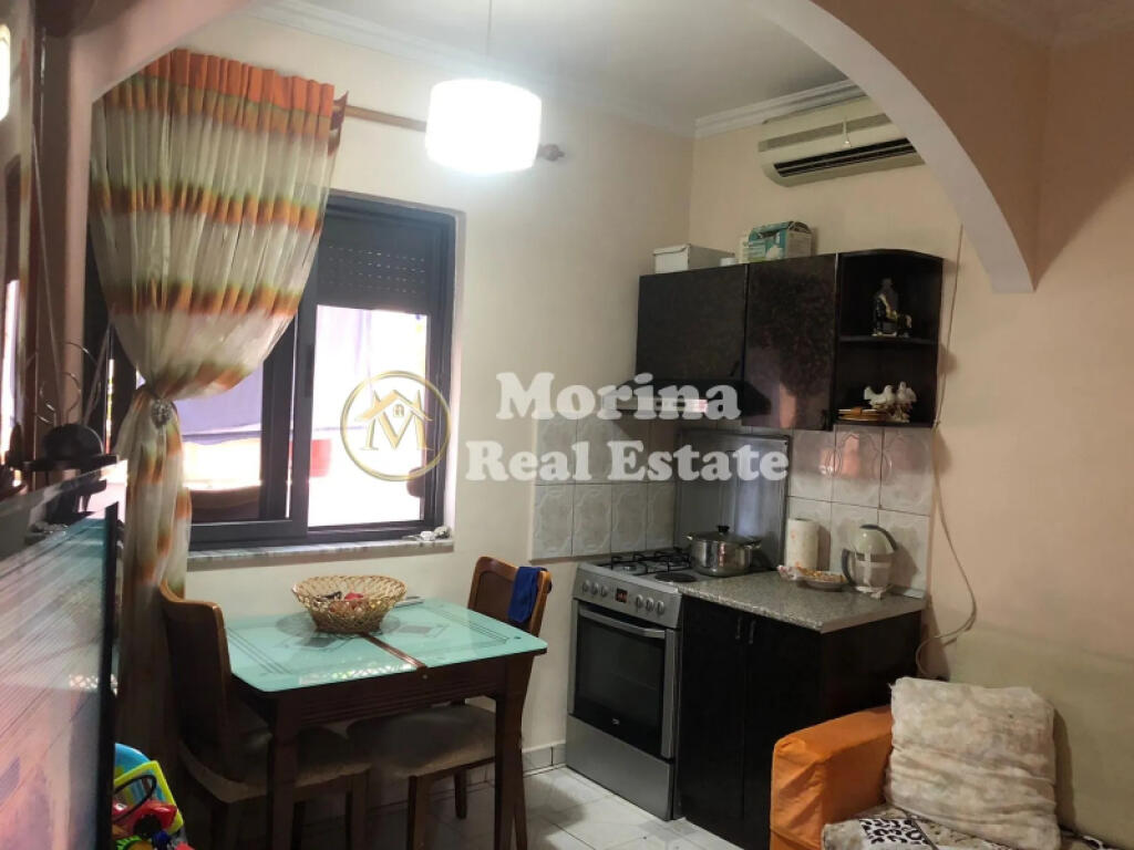 Qera, Pjesë Vile 1+1, Selitë