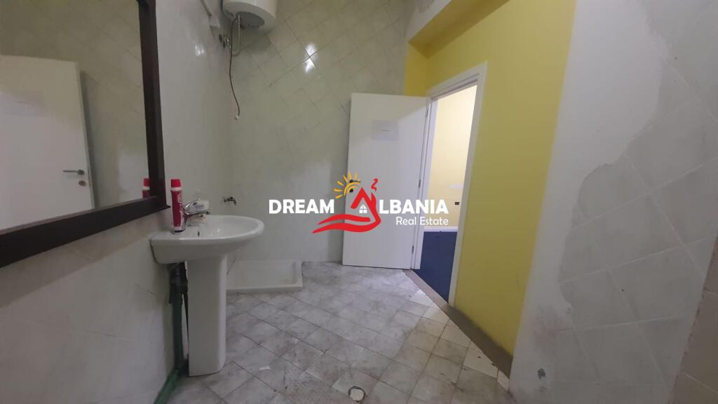 Office space for rent in Bllok near Piceri Era (ID 4261843)