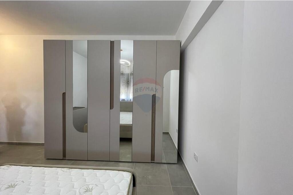 2+1 apartment for rent at Fusha e Aviacionit!