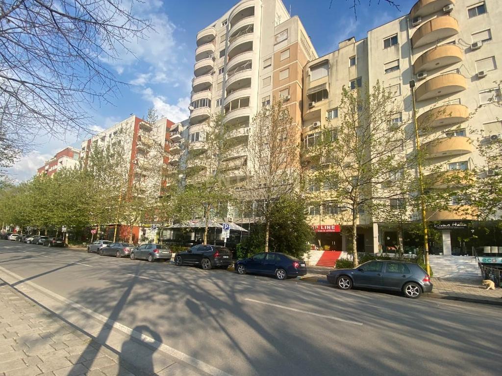 FOR SALE OFFICE SPACE 1400 M2 NEXT TO THE NEW MATERNITY!