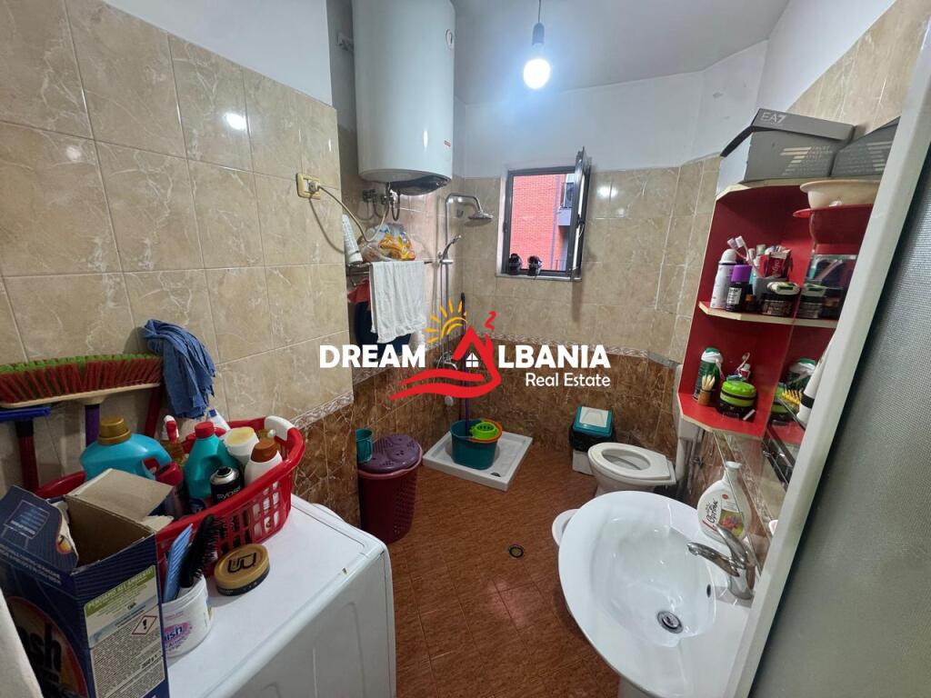 For sale 2+1 apartment on Myslym Shyri street and duplex shop near the former UET (ID 4129500)