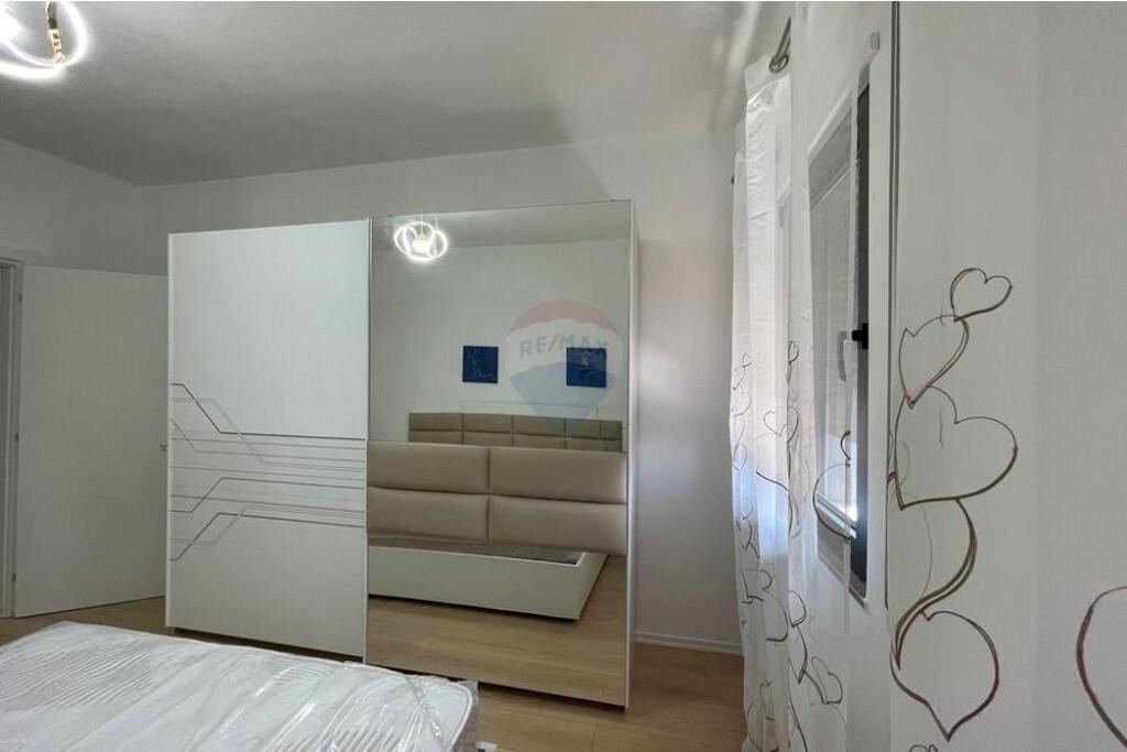 1+1 apartment for rent at Fusha e Aviacionit!