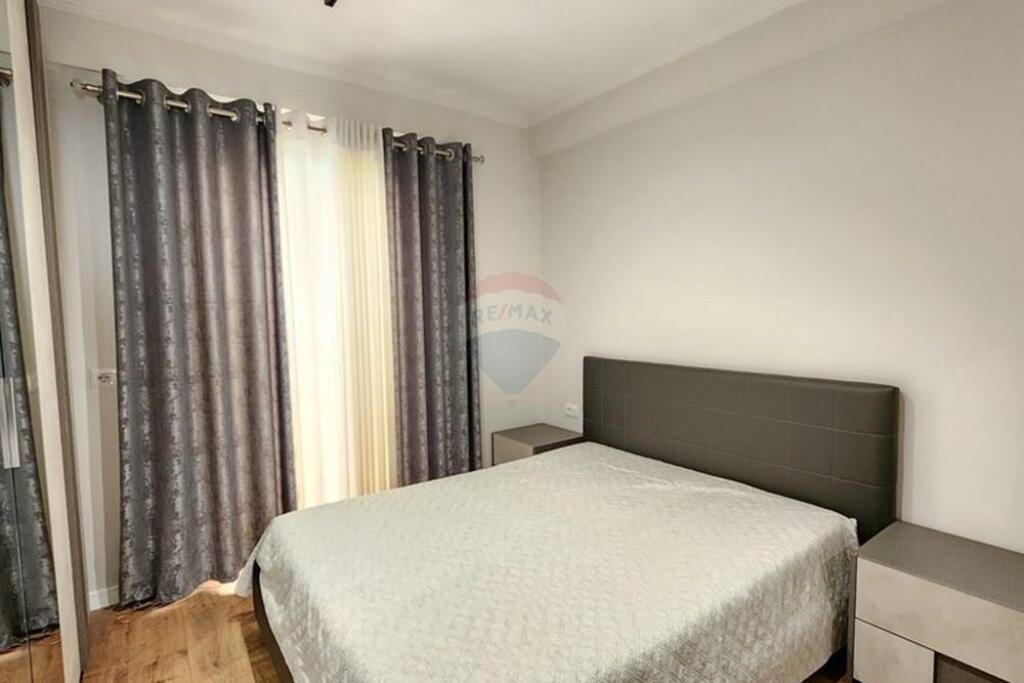 Apartament 2+1 për qira pranë Kodrës së Diellit